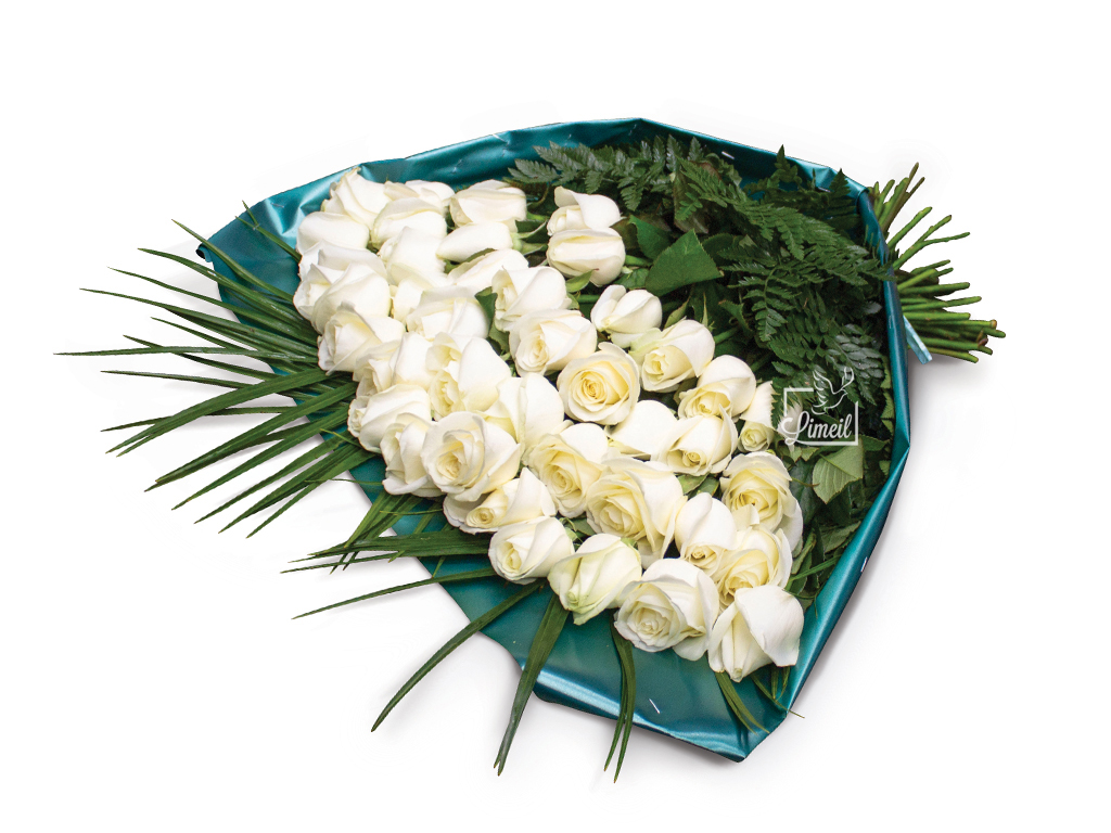 Jeté de roses blanches 02 proposé par les pompes funèbres LOIC